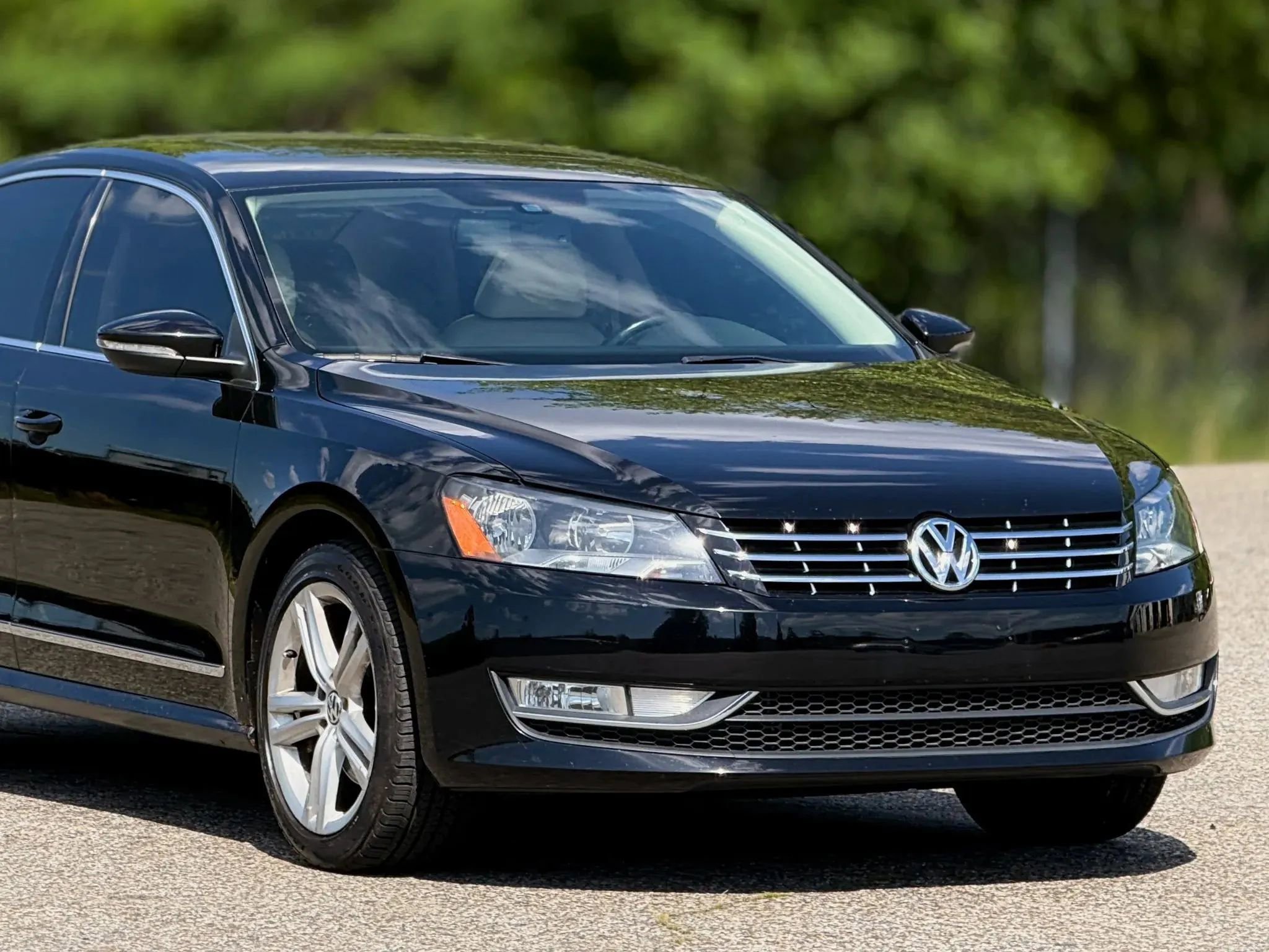 Used 2012 Volkswagen Passat 3.6 SEL Premium image 15