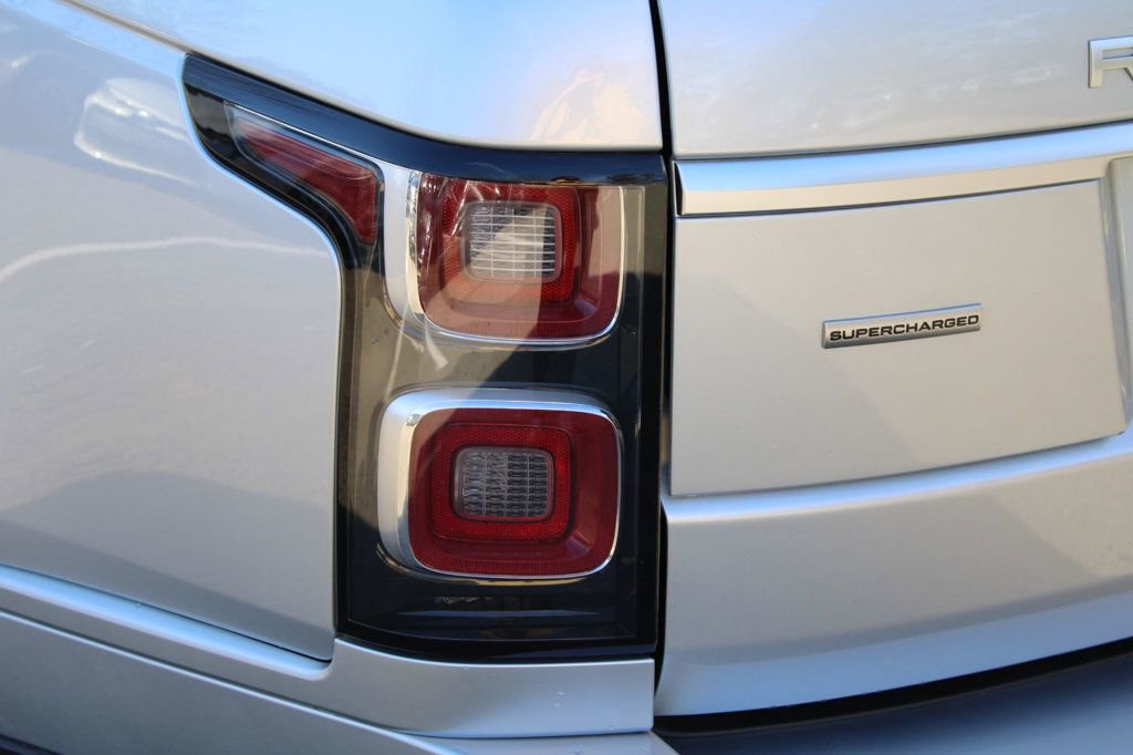 Used 2019 Land Rover Range Rover Supercharged image 35
