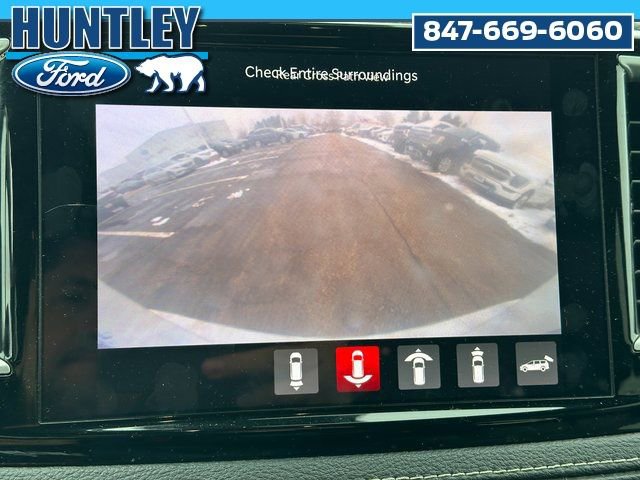 Used 2024 Chrysler Pacifica Select image 21