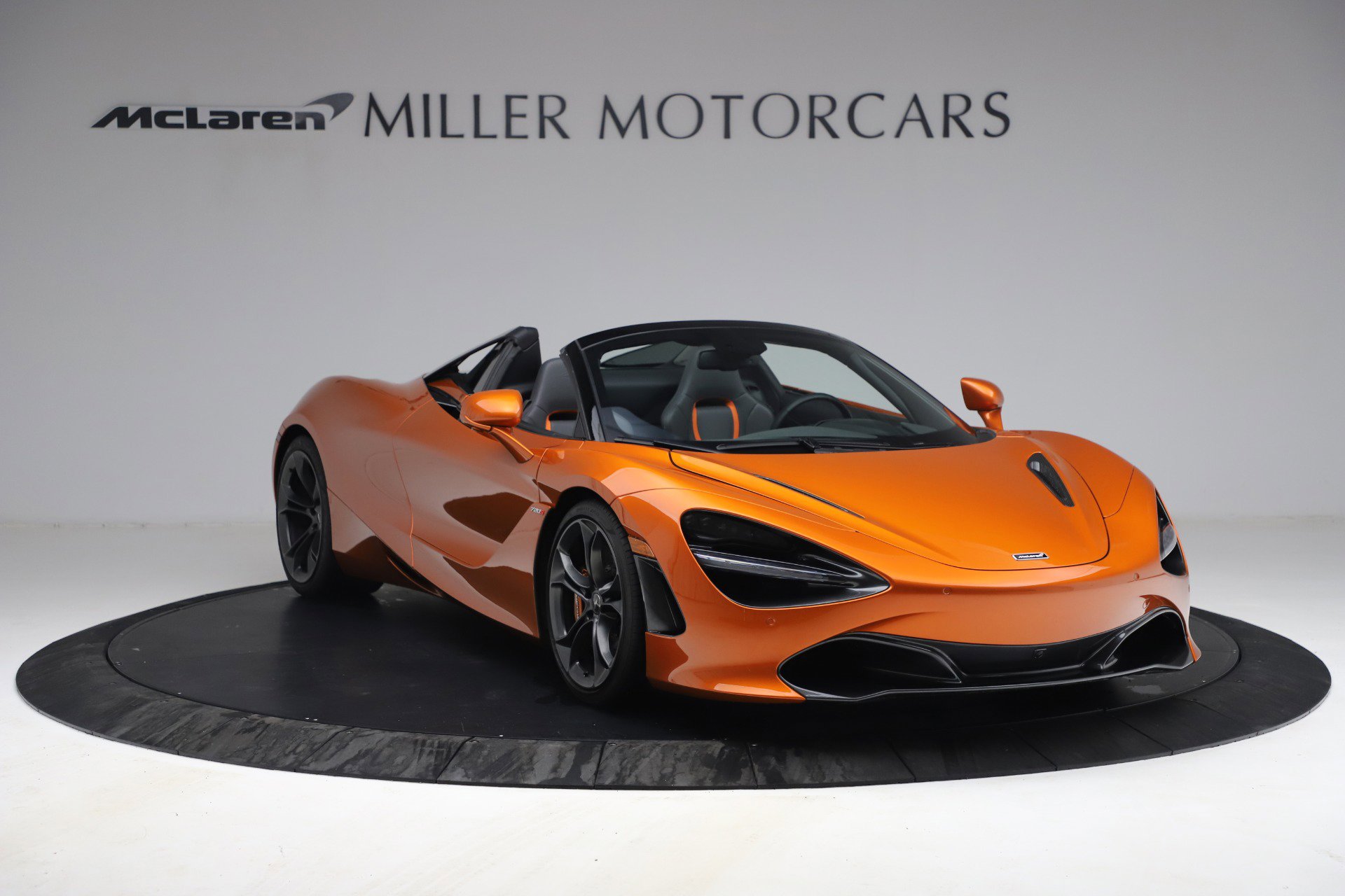 Used 2020 McLaren 720S Spider image 11