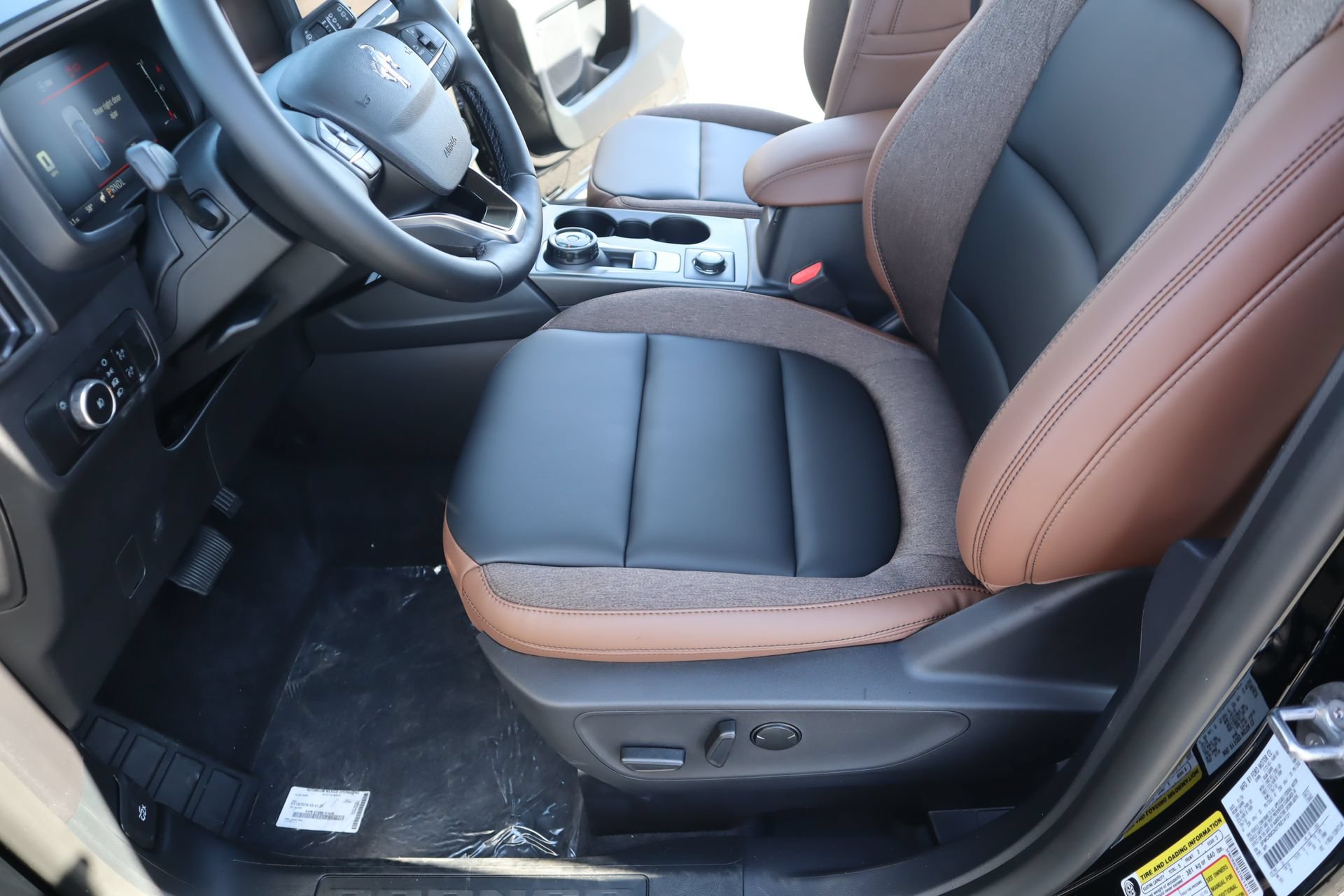 New 2026 Ford Bronco Sport Outer Banks w/ Outer Banks Tech Package+ AWD/4WD image 12