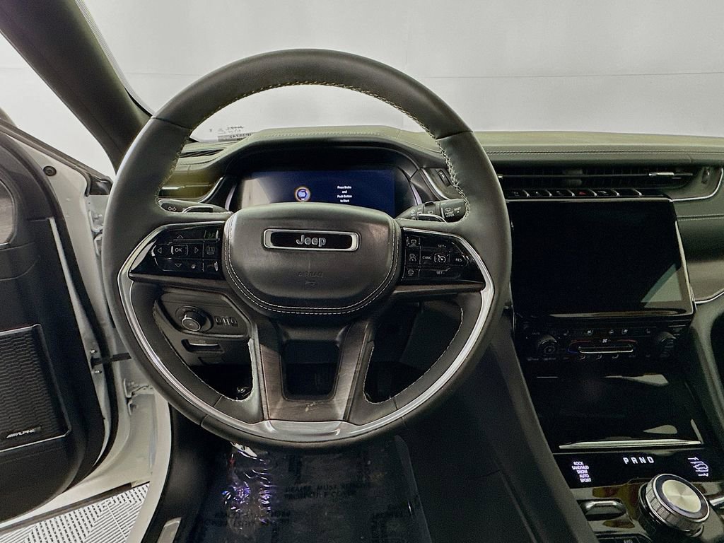 Certified 2024 Jeep Grand Cherokee Overland image 18