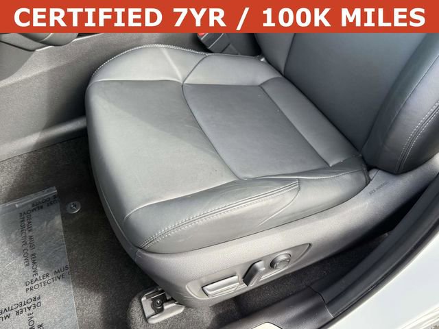 Used 2023 Toyota Venza Nightshade AWD/4WD image 13