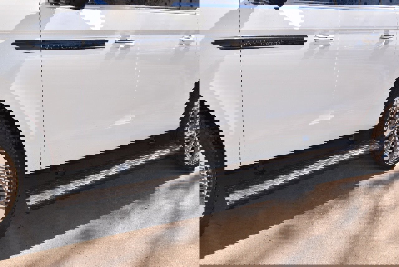 New 2026 Lincoln Navigator L Black Label image 42