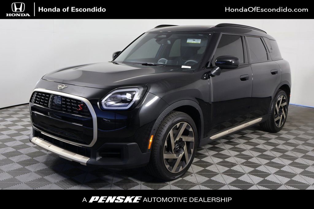 Used 2025 MINI Cooper Countryman S image 1