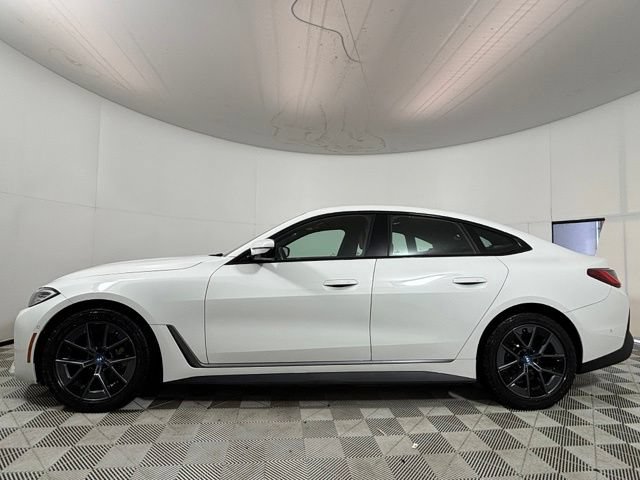 Used 2023 BMW i4 eDrive35 w/ Premium Package RWD image 4