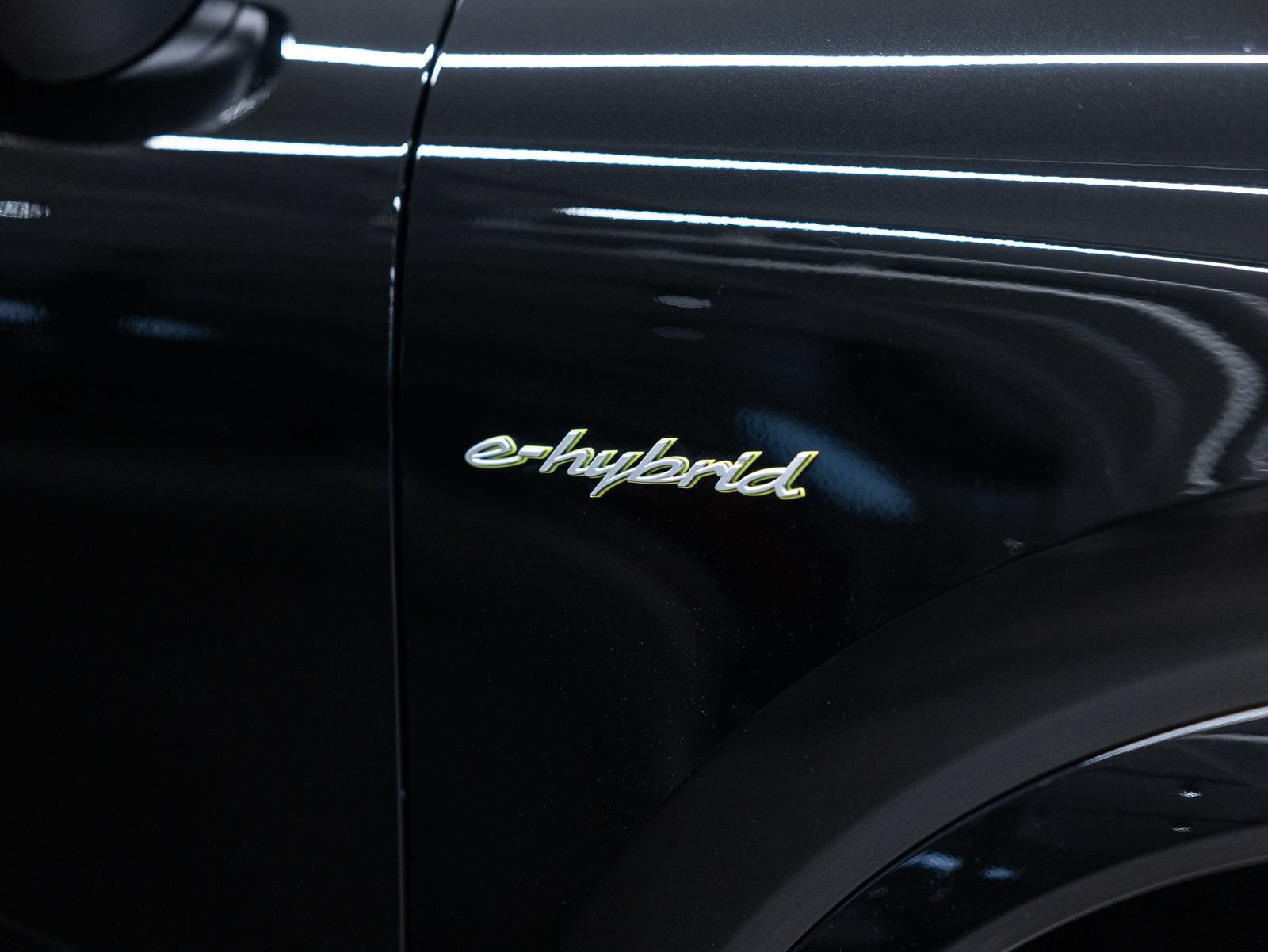 Certified 2026 Porsche Cayenne E-Hybrid AWD/4WD image 21