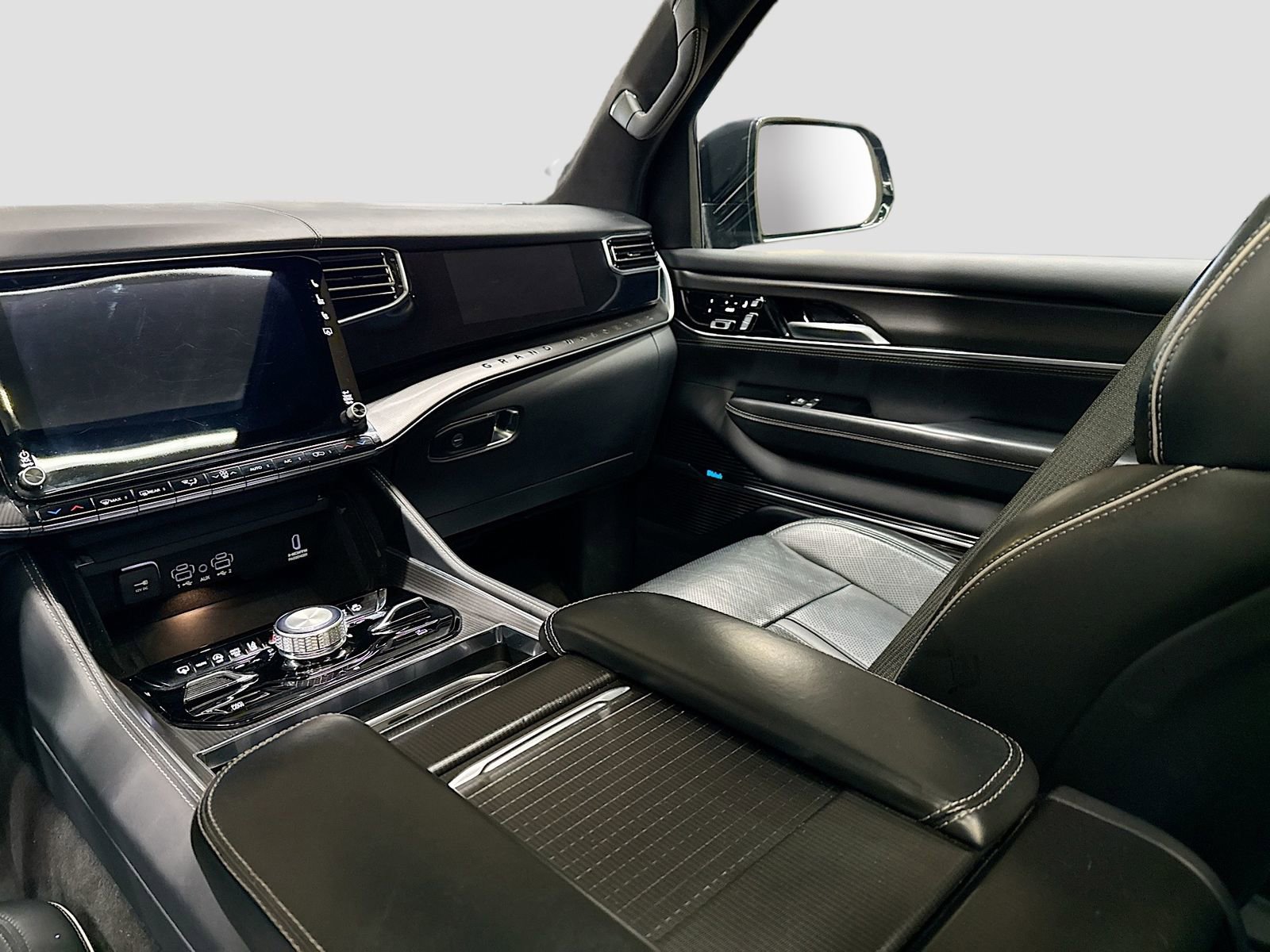 Used 2024 Jeep Grand Wagoneer L Series II w/ Quick Order Packagew 28T image 27