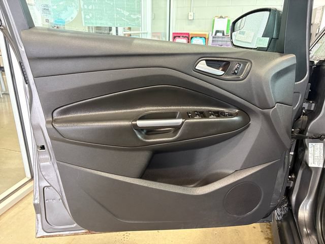 Used 2013 Ford C-MAX SEL FWD image 16