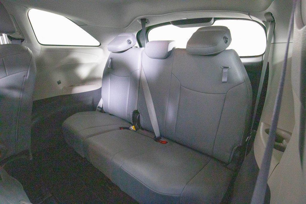 Used 2023 Toyota Sienna XLE image 15