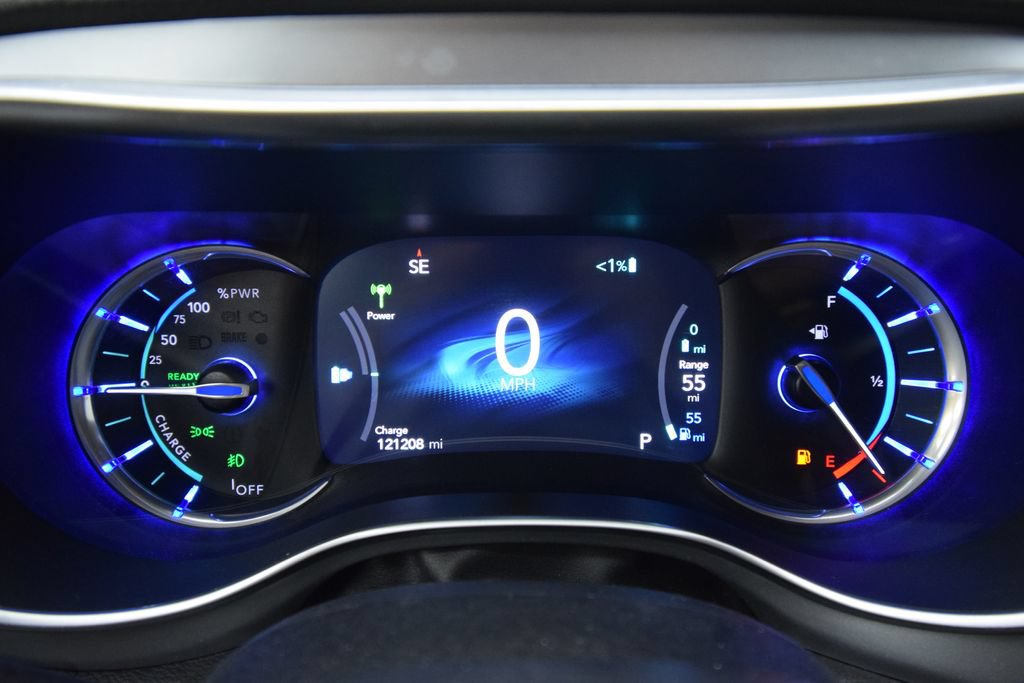 Used 2020 Chrysler Pacifica Limited FWD image 21