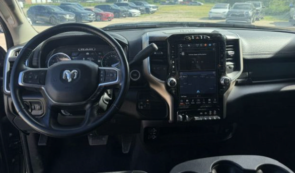Used 2024 RAM 2500 Laramie w/ Safety Group AWD/4WD image 8