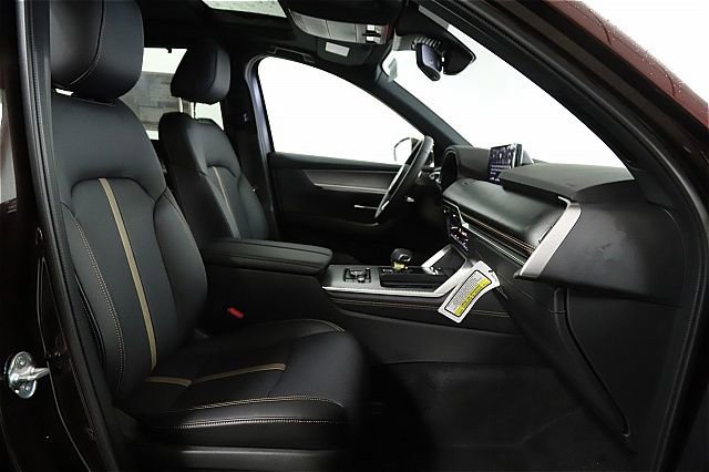 Certified 2025 MAZDA CX-90 3.3 Turbo S w/ Premium Package image 24