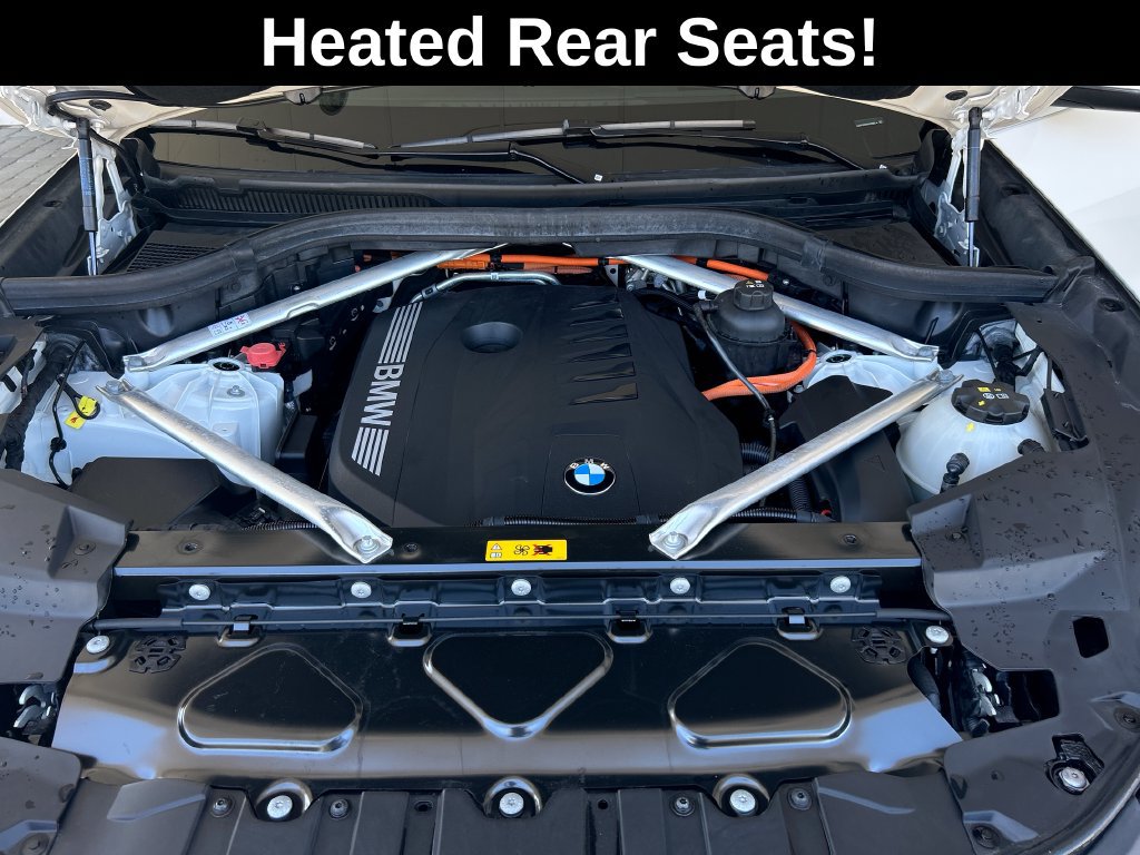 Used 2025 BMW X5 xDrive50e AWD/4WD image 45