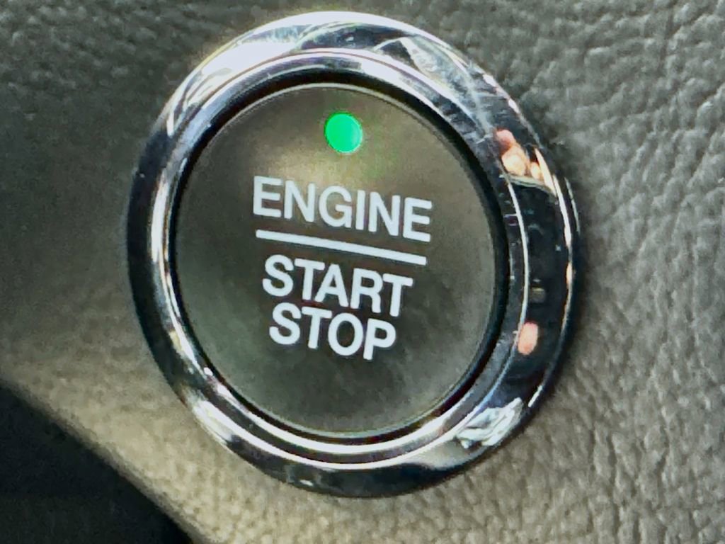 Used 2021 Ford Edge ST-Line FWD image 19