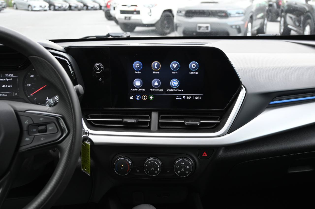 Used 2024 Chevrolet Trax LS w/ LS Convenience Package FWD image 27