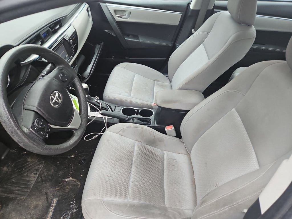 Used 2016 Toyota Corolla LE FWD image 10