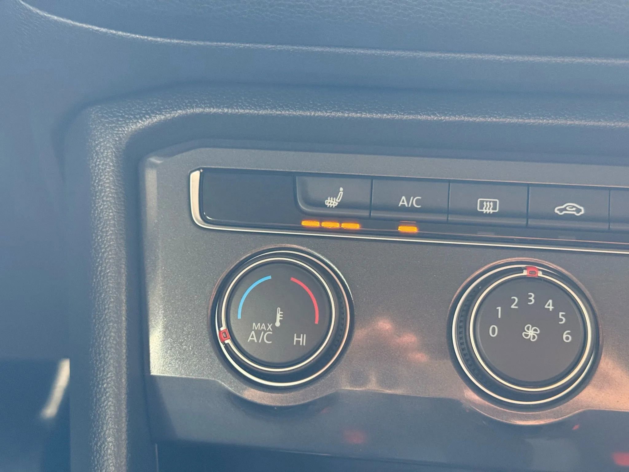 Used 2024 Volkswagen Tiguan S AWD/4WD image 30