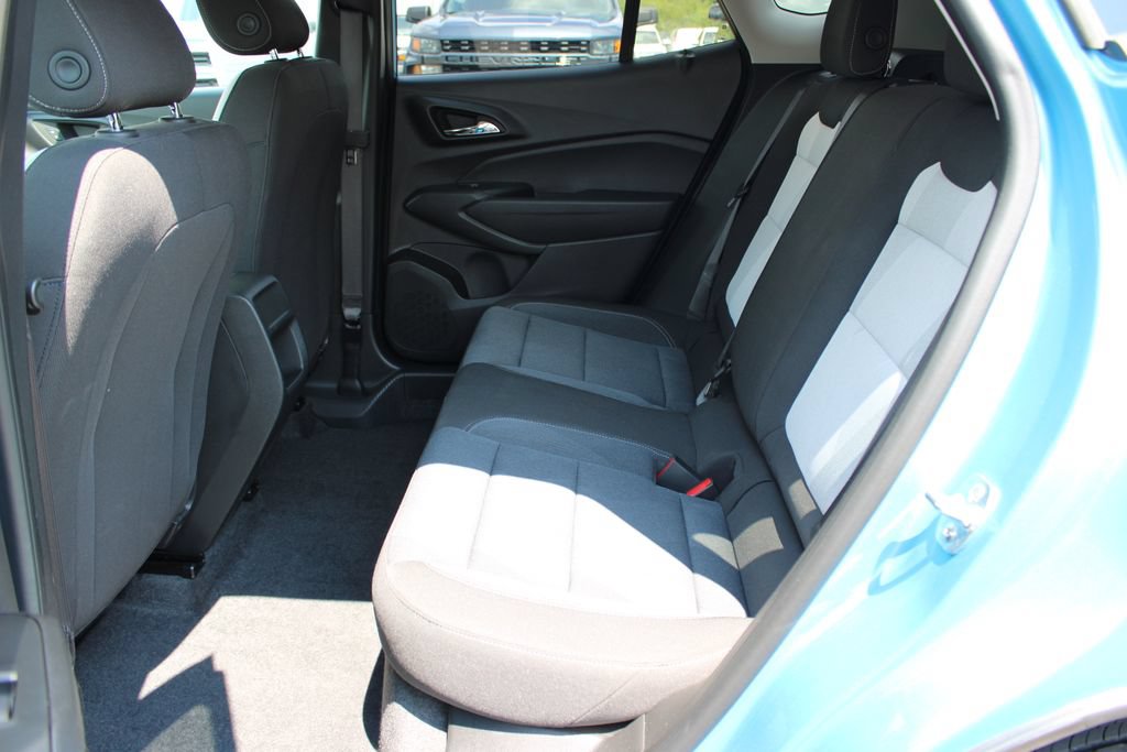 Certified 2025 Chevrolet Trax LS FWD image 31