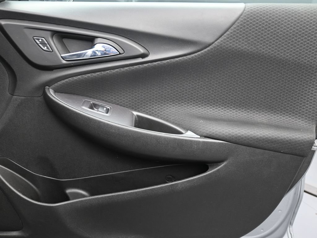 Used 2023 Chevrolet Malibu LT FWD image 29