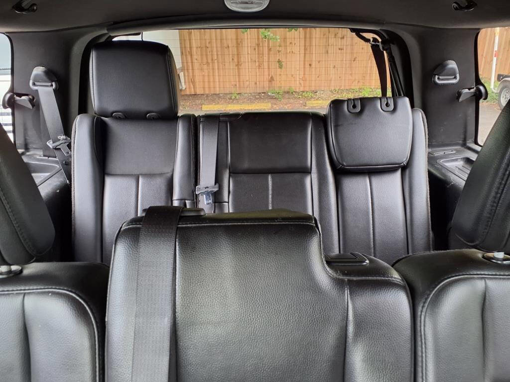 Used 2013 Ford Expedition Limited image 19