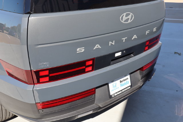 Used 2026 Hyundai Santa Fe SEL FWD image 6