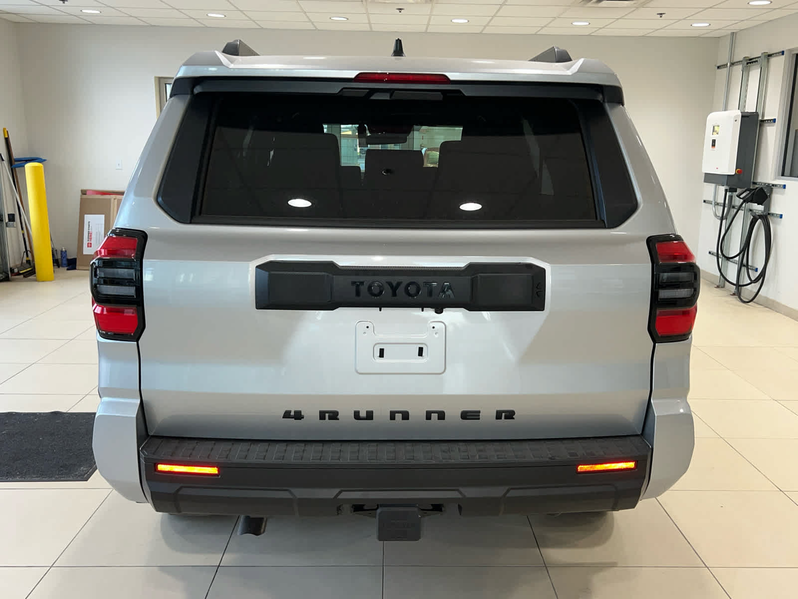 New 2026 Toyota 4Runner SR5 AWD/4WD image 7