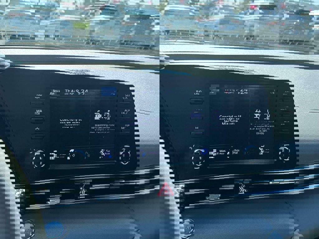 Used 2022 Hyundai Elantra SEL FWD image 24