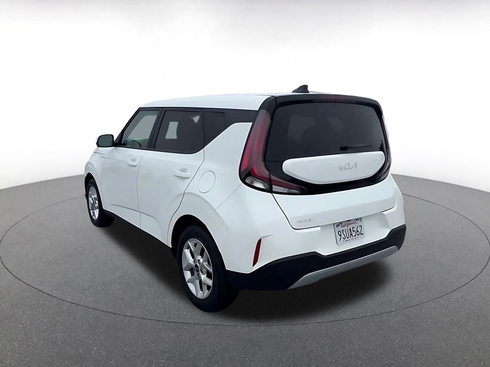 Used 2025 Kia Soul LX w/ LX Technology Package image 10