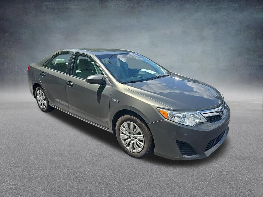 Used 2012 Toyota Camry LE FWD image 2