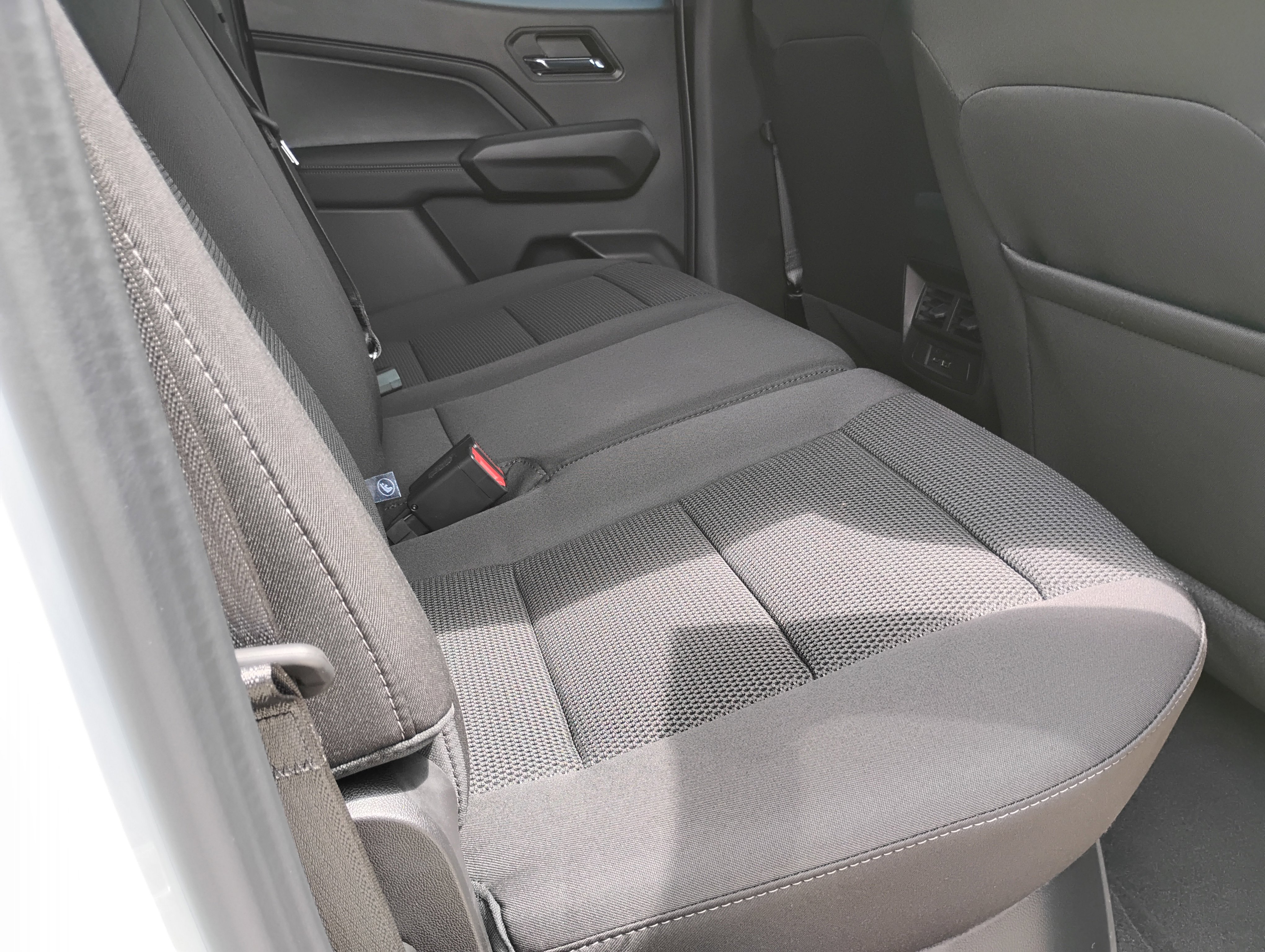 New 2026 GMC Canyon Elevation w/ Convenience Package image 31