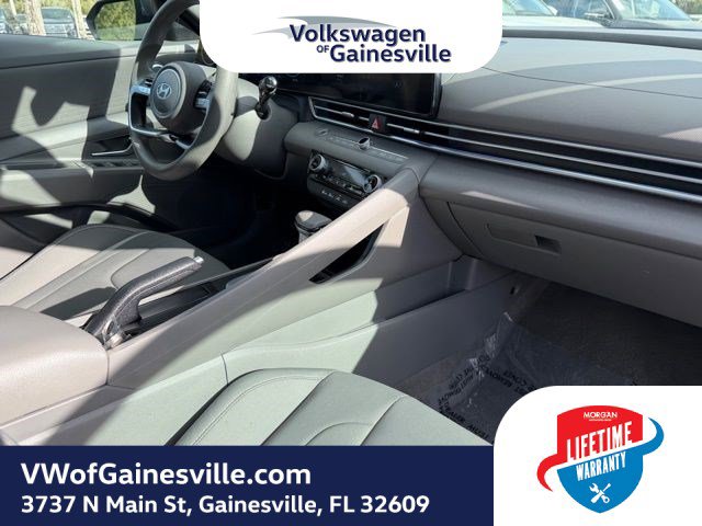 Used 2024 Hyundai Elantra SEL image 10
