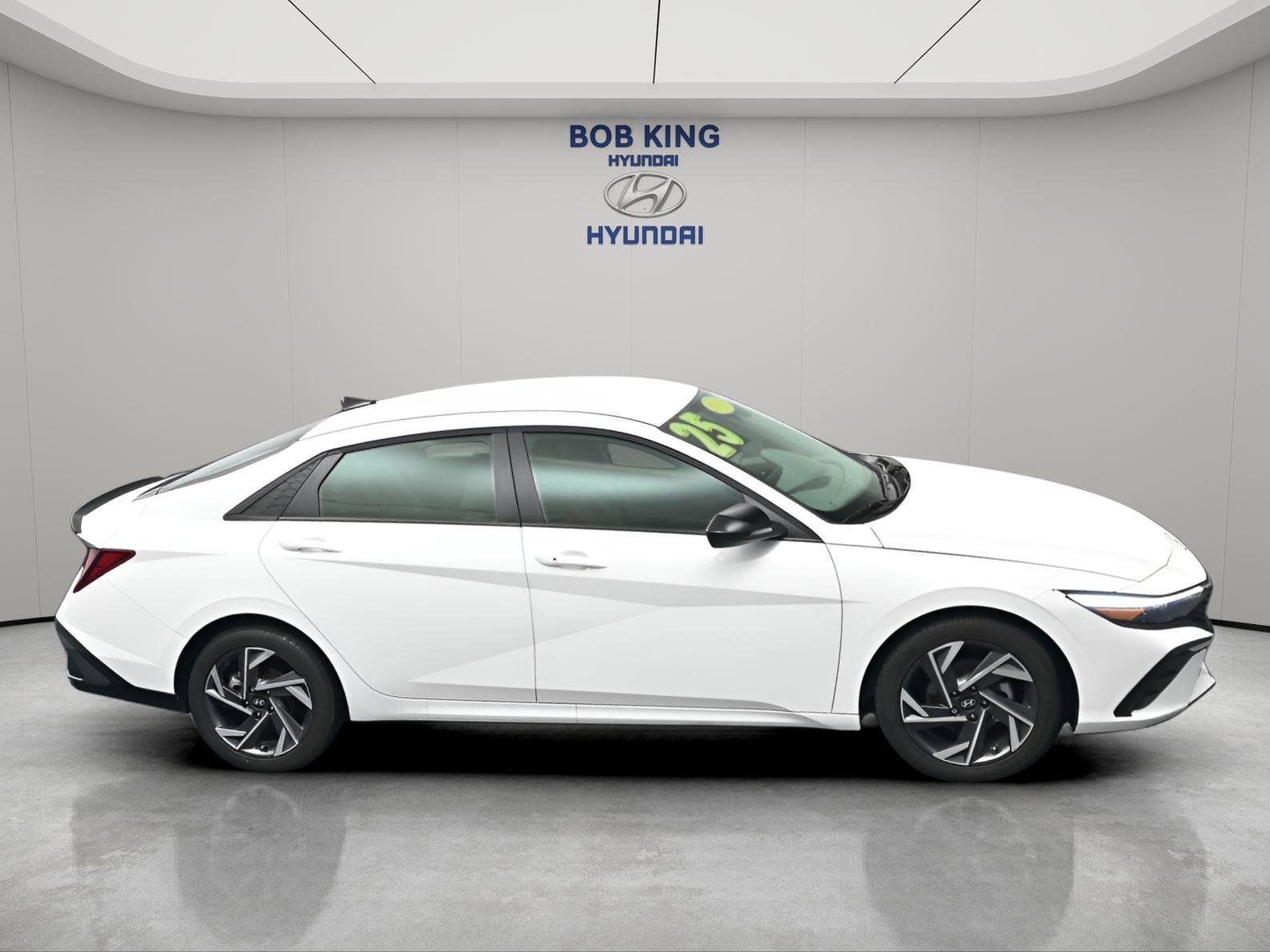 Certified 2025 Hyundai Elantra Sport image 20