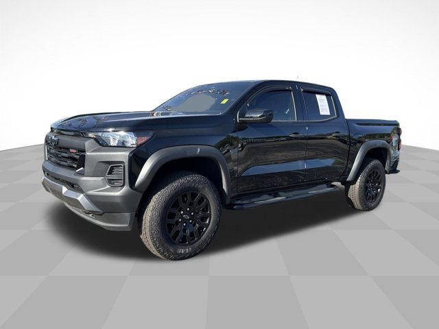 Used 2024 Chevrolet Colorado Trail Boss w/ Advanced Trailering Package image 1