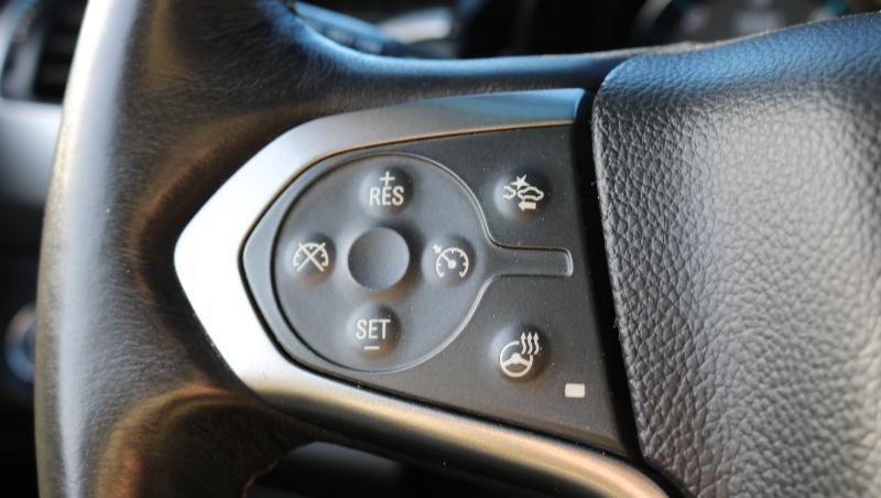 Used 2019 Chevrolet Suburban LT image 12