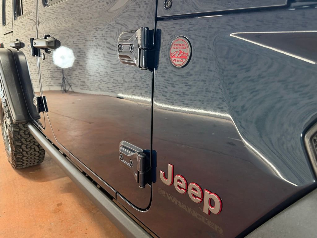Used 2025 Jeep Wrangler Rubicon w/ Safety Group image 9