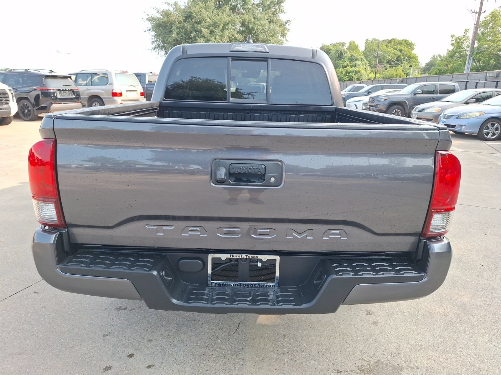 Used 2020 Toyota Tacoma SR w/ SR Convenience Package RWD image 5