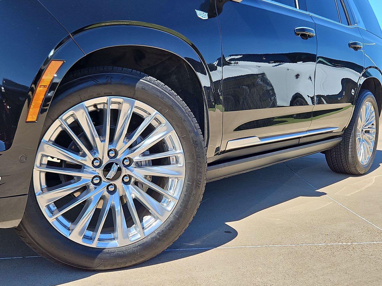 Certified 2026 Cadillac Escalade Luxury w/ Touring Package RWD image 8