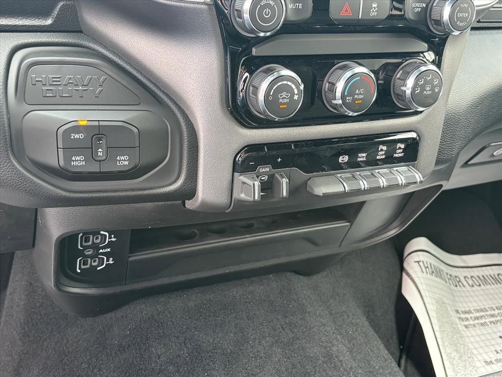 New 2026 RAM 3500 Big Horn AWD/4WD image 16
