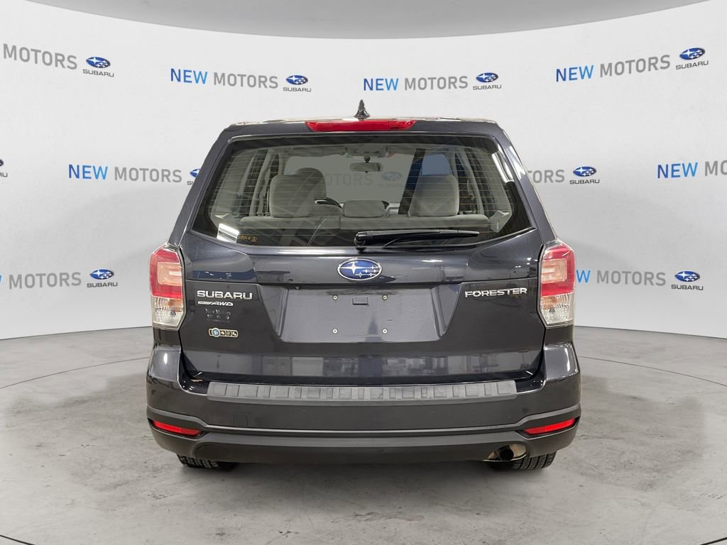 Used 2018 Subaru Forester 2.5i AWD/4WD image 4