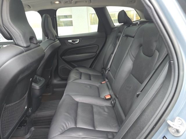 Certified 2023 Volvo XC60 B5 Plus w/ Climate Package image 22