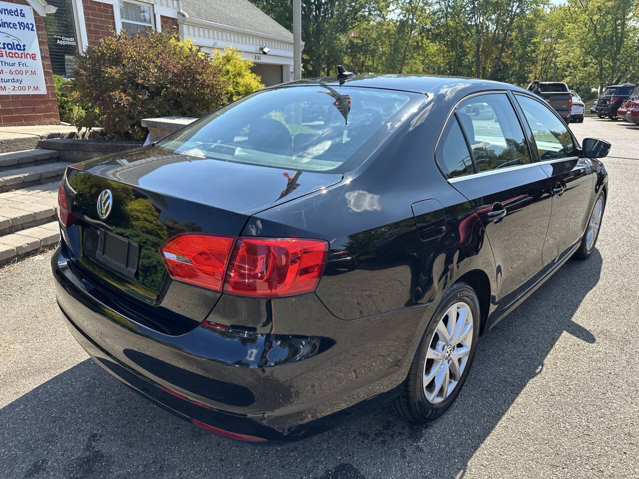 Used 2013 Volkswagen Jetta SE FWD image 8