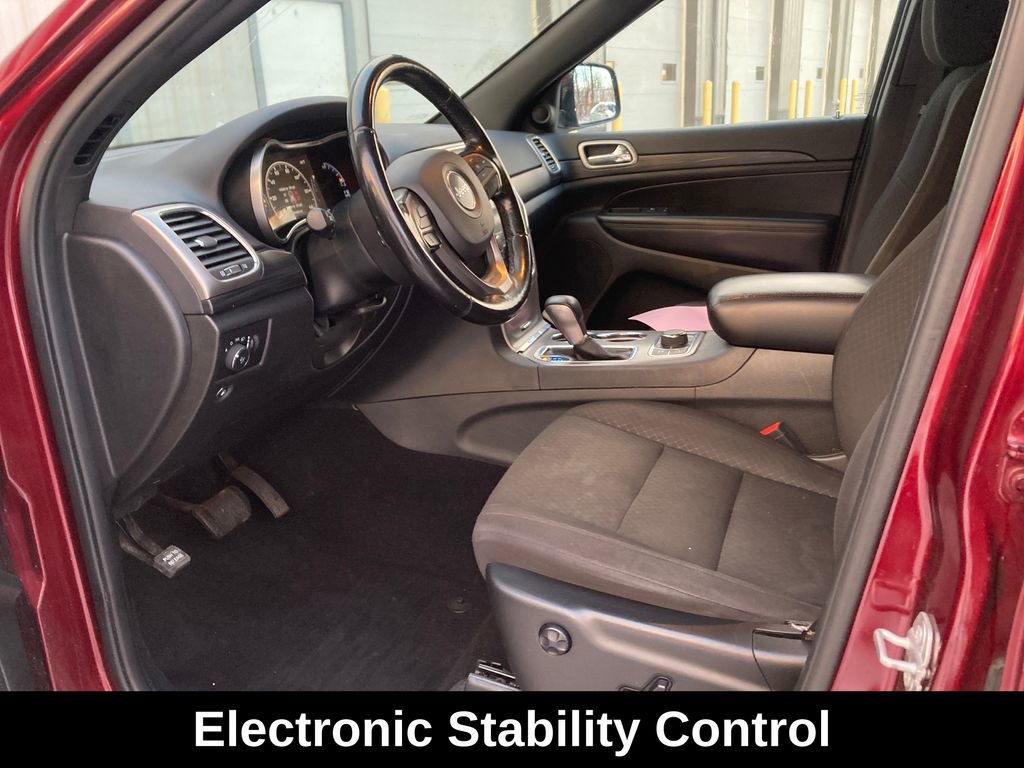 Used 2020 Jeep Grand Cherokee Laredo image 11