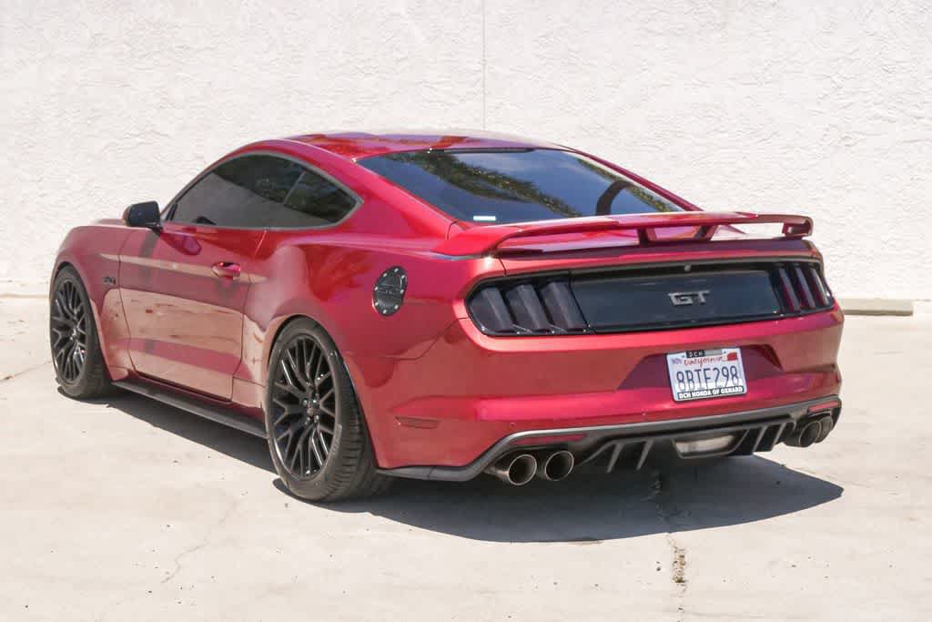 Used 2017 Ford Mustang GT w/ GT Performance Package RWD image 7