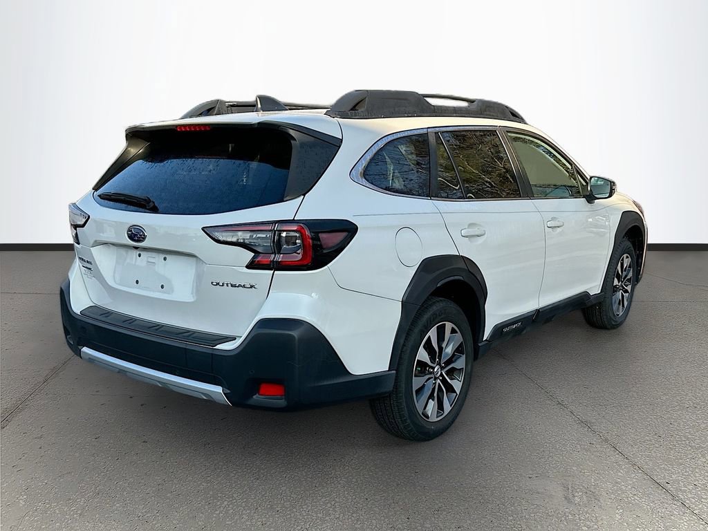 Used 2023 Subaru Outback Limited image 7