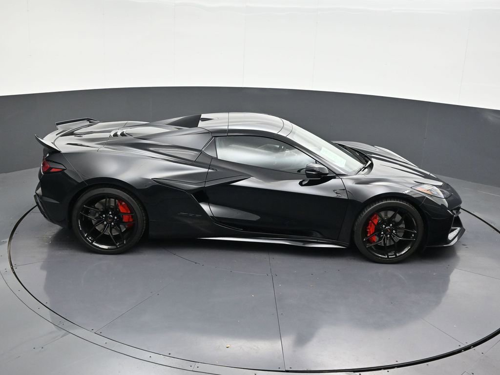 Used 2026 Chevrolet Corvette Z06 RWD image 18