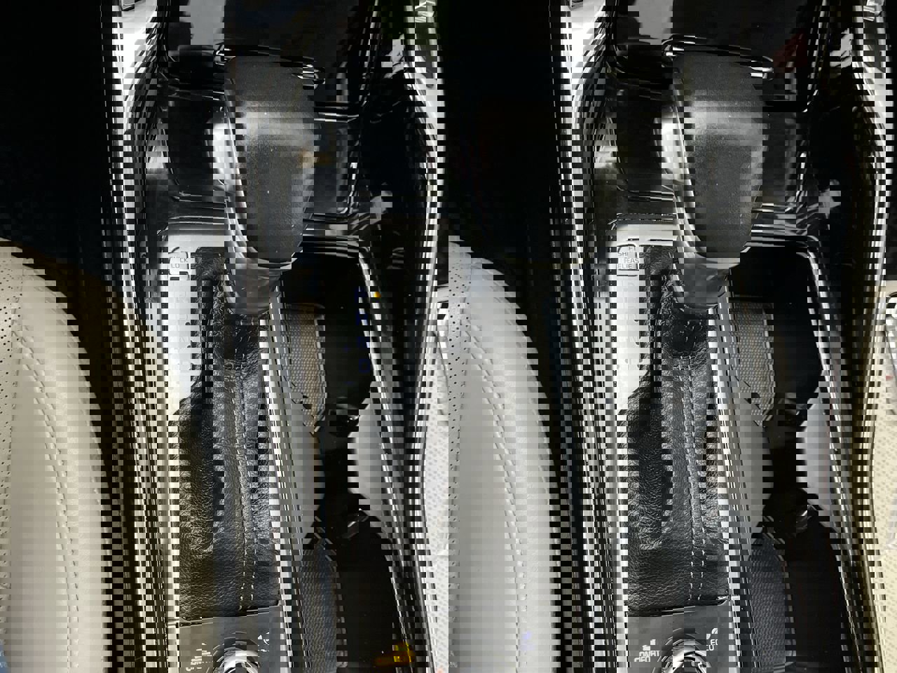 Used 2022 Kia Sorento SX image 27