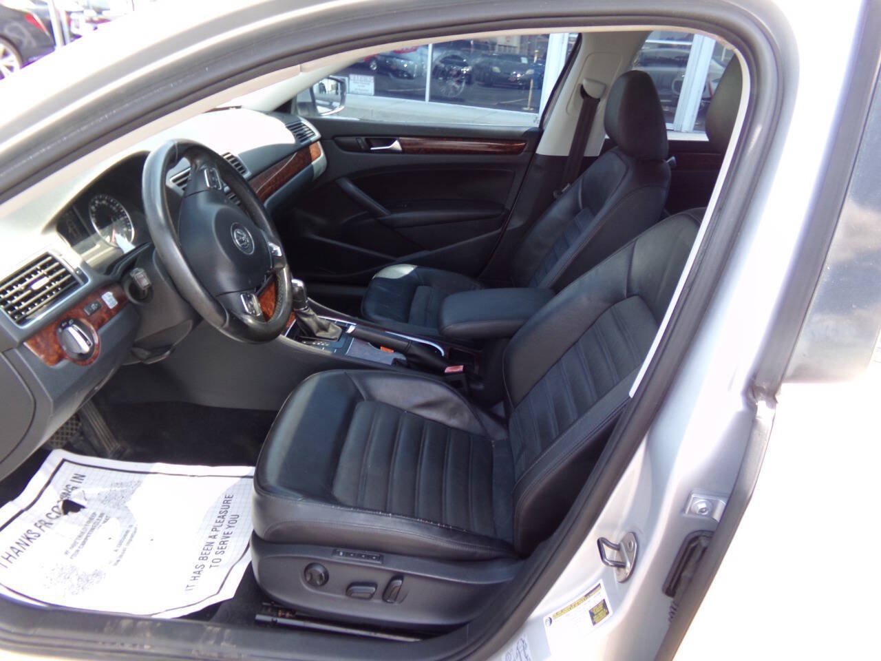 Used 2013 Volkswagen Passat TDI SEL Premium FWD image 10
