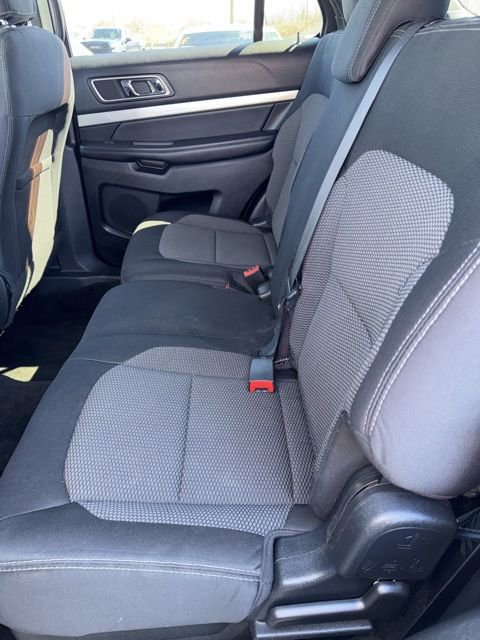 Used 2017 Ford Explorer XLT w/ Equipment Group 201A image 10