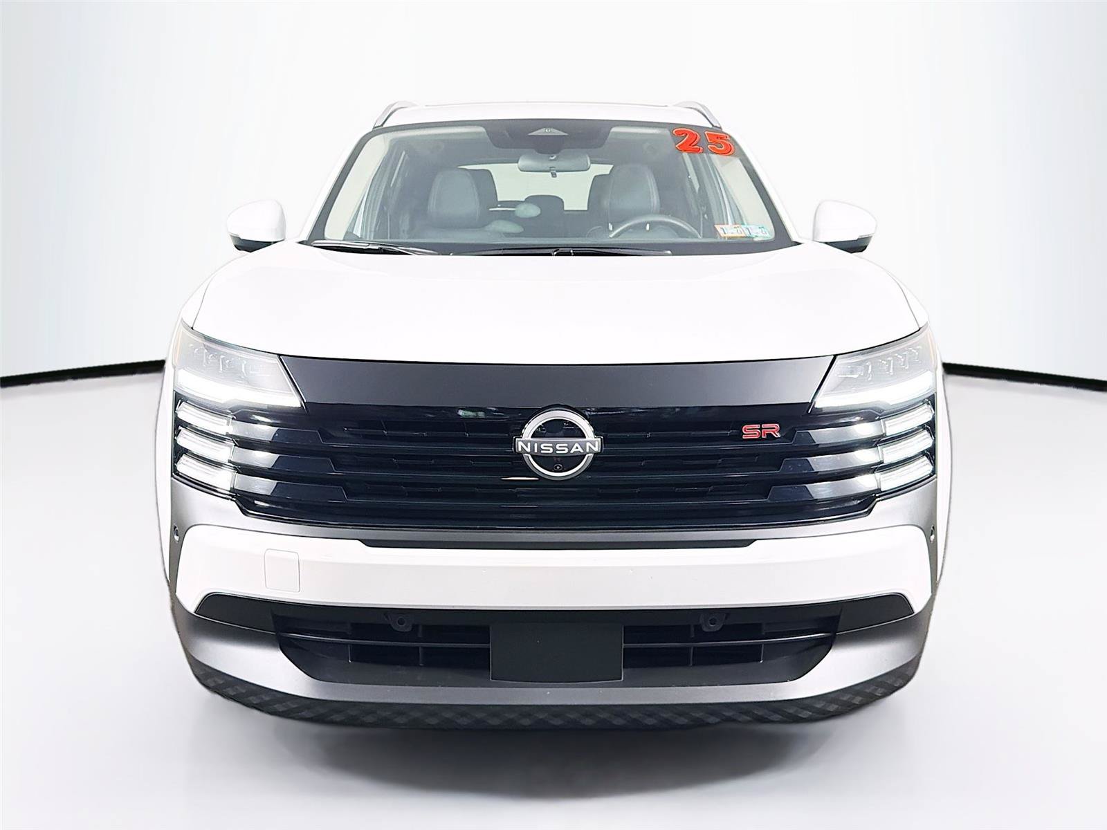 Used 2025 Nissan Kicks SR w/ SR Premium Package AWD/4WD image 6